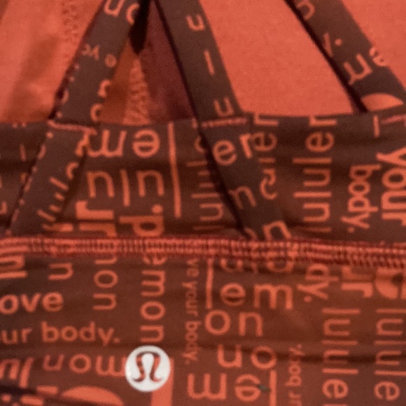Lululemon athletica - Picture 8 of 12